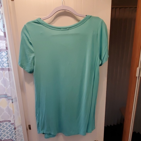 Soft cute top - Picture 2 of 5